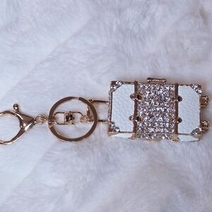 Elegant White and Gold Keychain